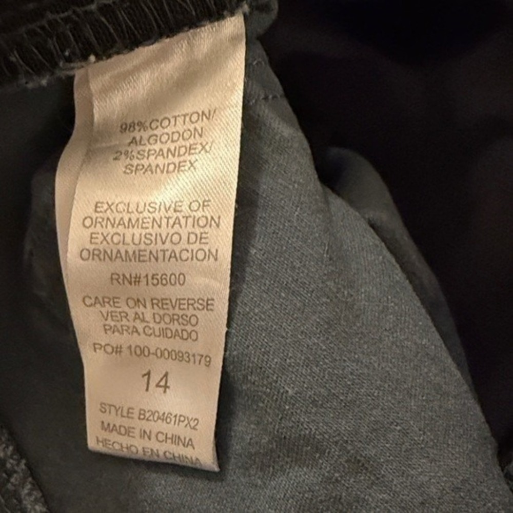 Democracy Absolution Womens 14 Gray Crop Pants Scallop Raw Hem High Rise - Picture 6 of 10